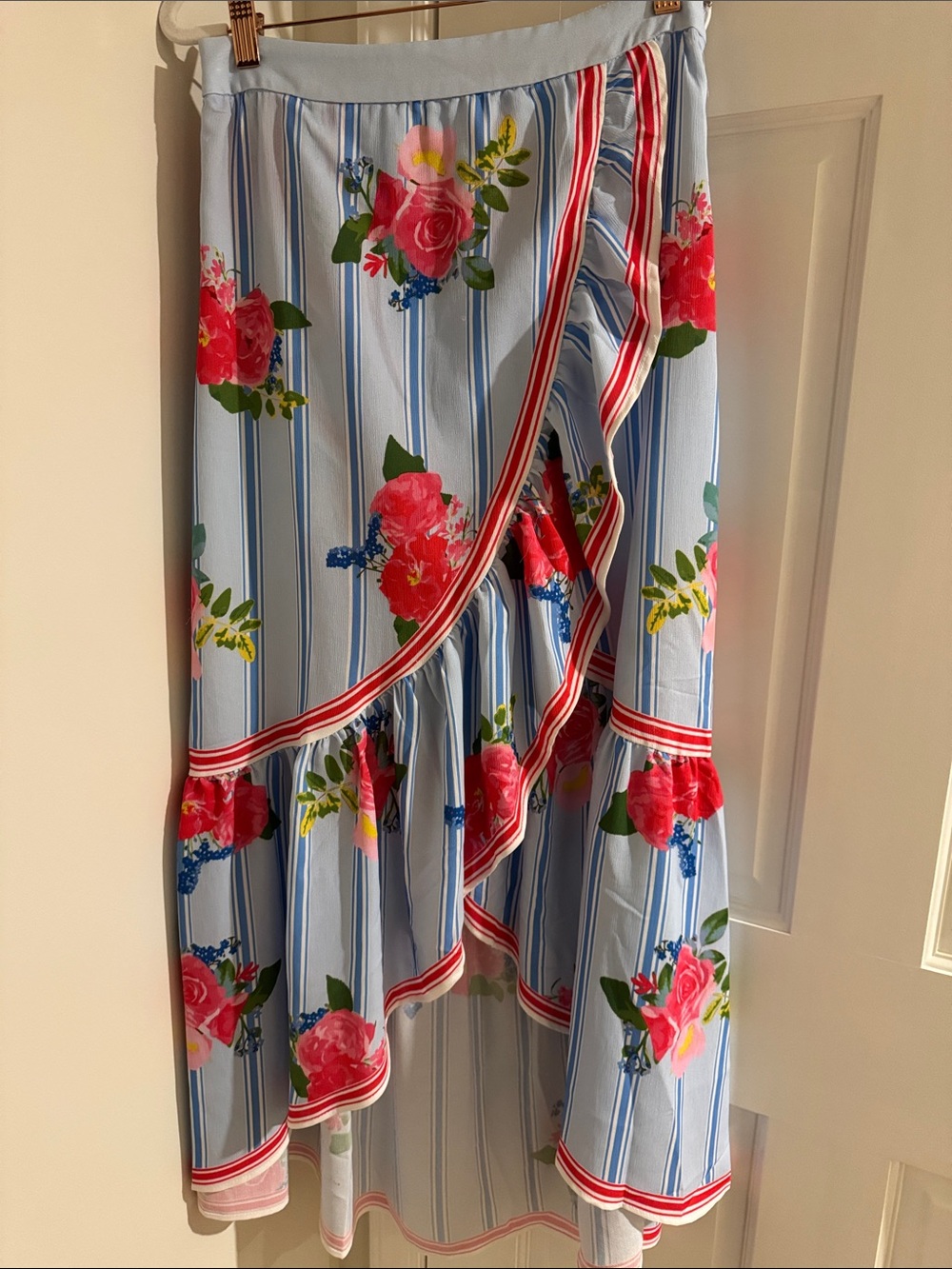 A. Calin Light Blue Floral High-Low Skirt with Pink Rose Print Medium